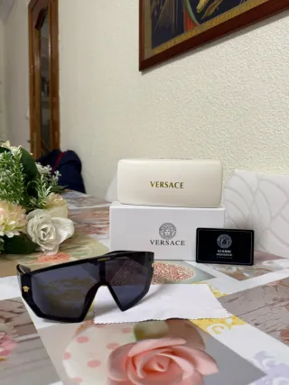 Occhiali da sole Vers VE4461 Nero/Oro