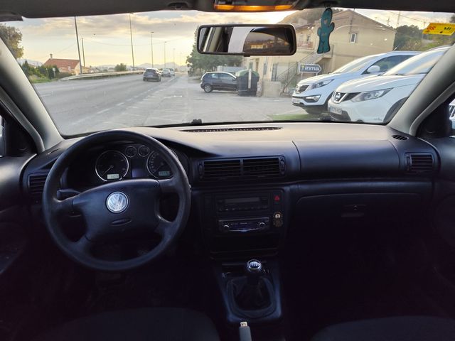 Volkswagen Passat 2003