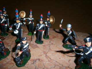 Atlantic 18 Soldatini Carabinieri 1:32 1975