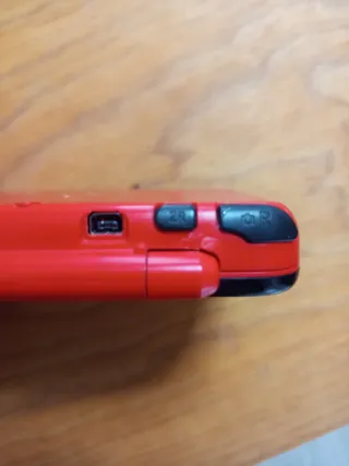 Nintendo 2DS XL Edición Pokeball