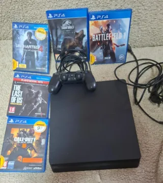 PS4 (PlayStation 4) Nera + 5 Giochi e Controller