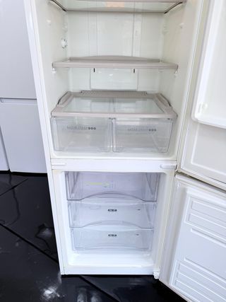 COMBI EDESA 185CM NOFROST A+++. COMO NUEVO