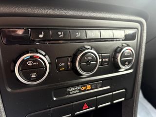 Volkswagen Beetle 2012