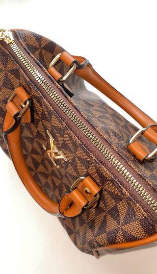 Bolso marron y negro