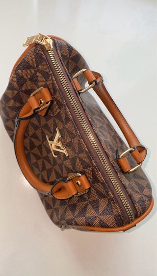 Bolso marron y negro