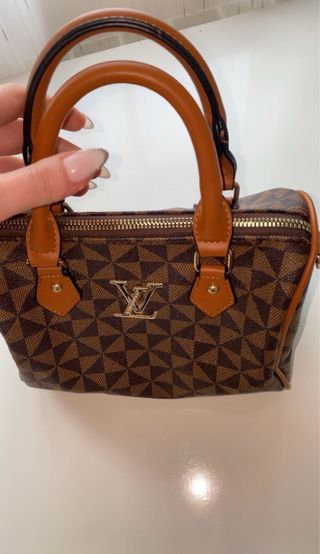 Bolso marron y negro