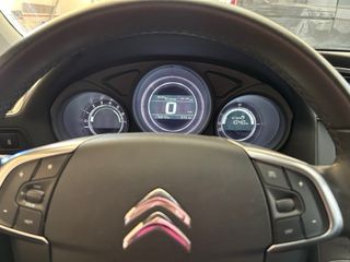 Citroën C4 – correa cambiada + 4 neumáticos nuevos