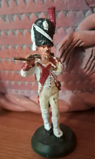 5 Soldados de Plomo Militares