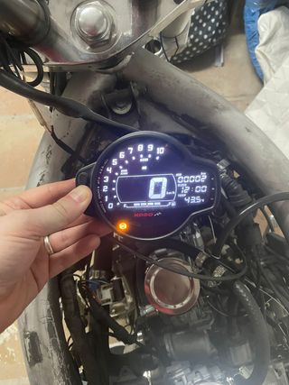 Hyosung Aquila GV650 Carburadores