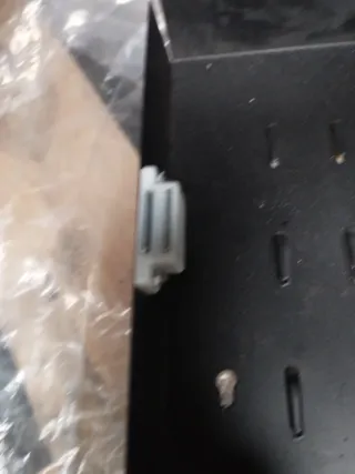 Buzón metálico con silueta de llave