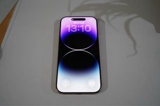 iPhone 16 Pro 128GB Bianco + AirPods 4