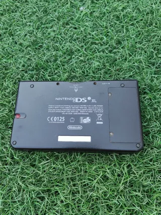 Nintendo DS XL 25 aniversario de Mario