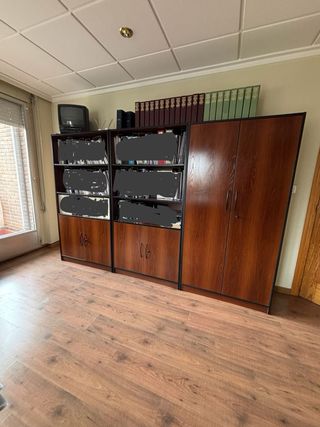 Todo compañero: 1 librería 2 puertas 1,80 x 0,92 x