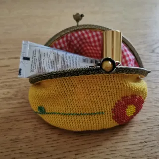 Mini monedero/neceser amarillo con flor