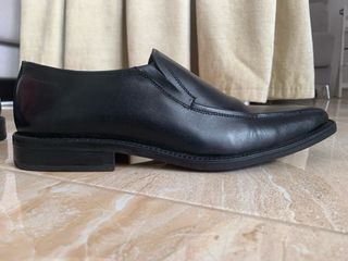 Zapatos Yandros Talla 42 Negro