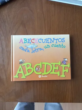 A-F (ABECECUENTOS cada letra, un cuento) (Spani...