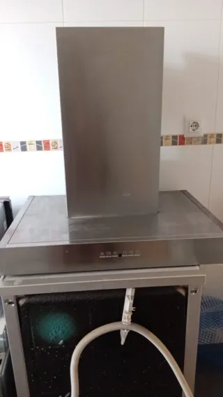 Campana extractora de humos Teka