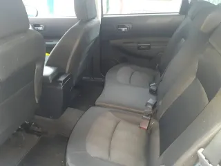 Nissan Qashqai+2 2011