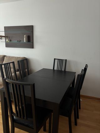 Comedor extensible con 6 sillas