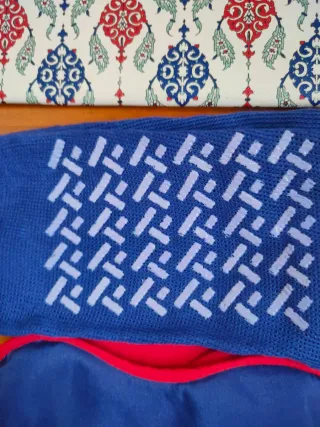 Neceser, calcetines y antifaz