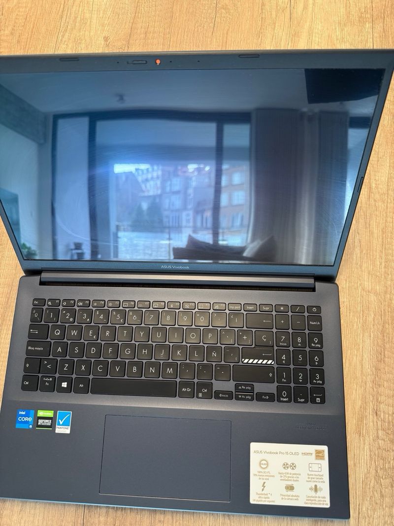 ASUS Vivobook Pro 15 OLED RTX 3050 16GB RAM afbeelding 3