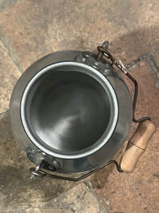 Lechera de aluminio antigua