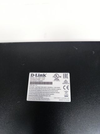 Switch D-Link 16 Puertos DES-1016D