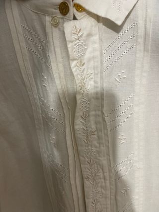 Pañuelo, negrillas, medias, y camisas