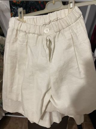 Pañuelo, negrillas, medias, y camisas