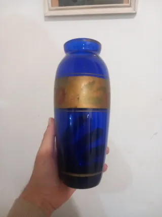 Lote 4 jarrones antiguos cristal y opalina azul