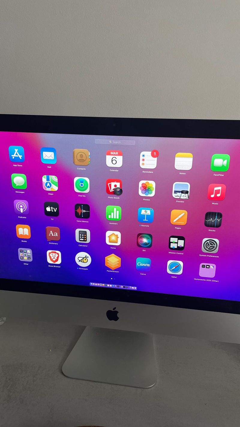 iMac 21.5” Late 2015 - 16GB RAM - 1TB