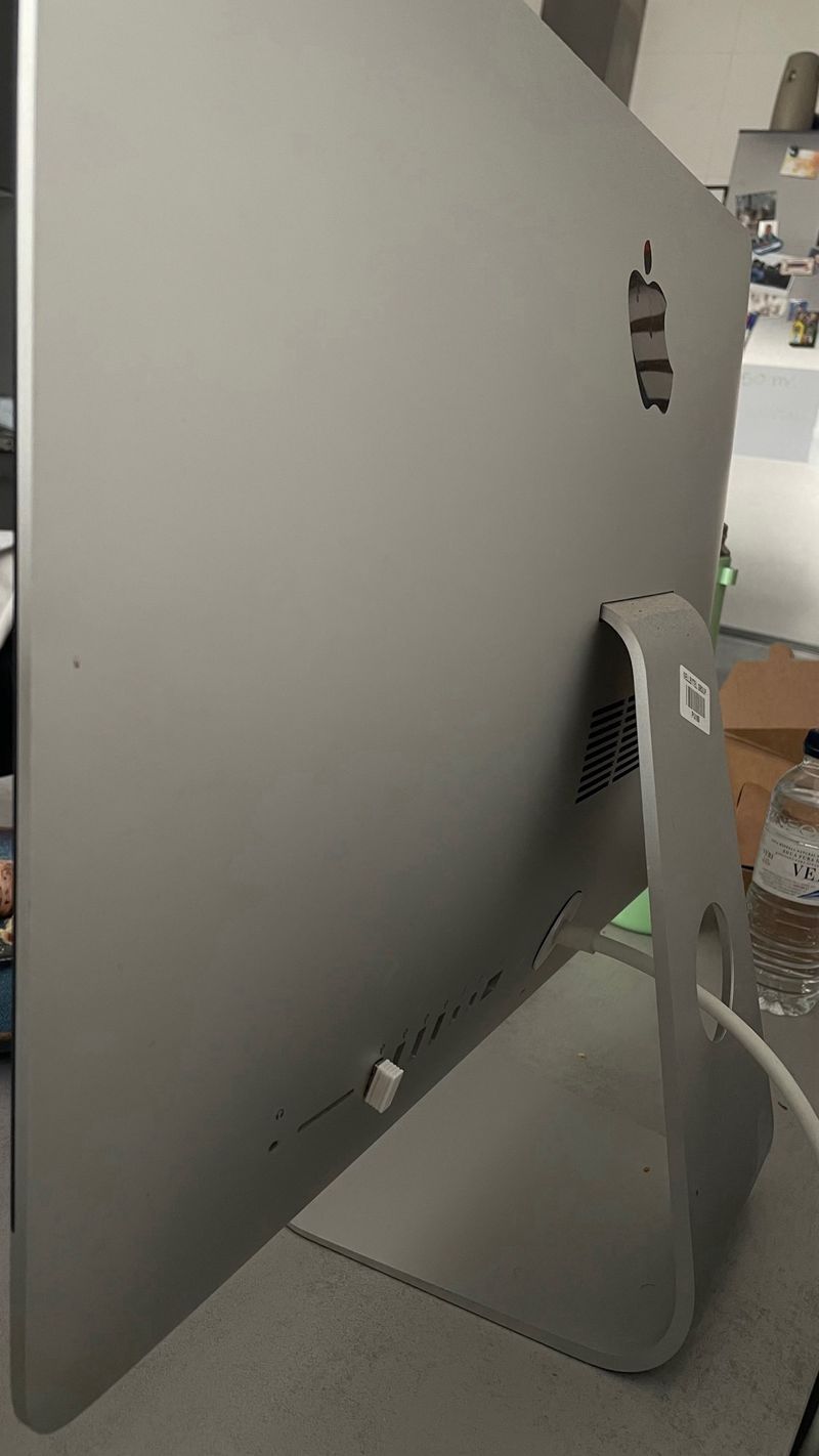 iMac 21.5” Late 2015 - 16GB RAM - 1TB afbeelding 3