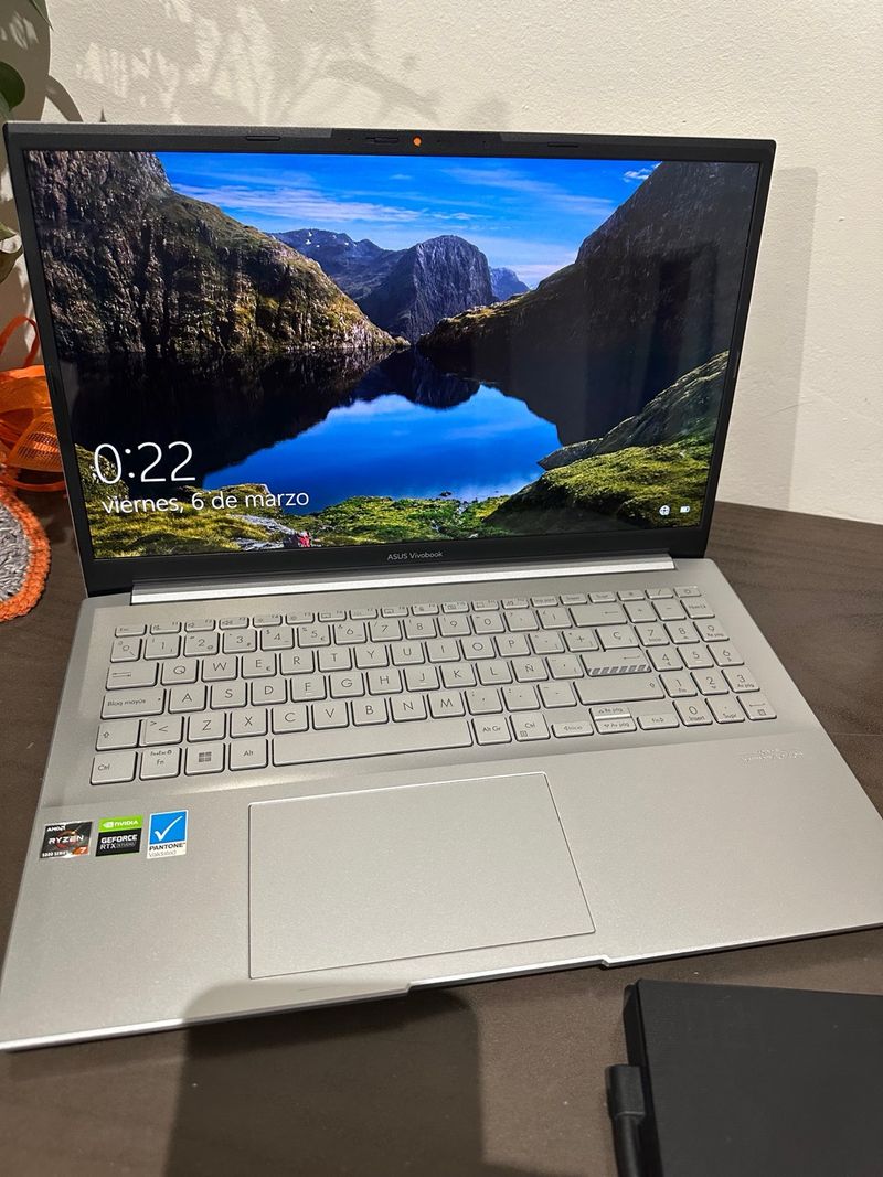 ASUS Vivobook Pro 15 OLED Ryzen 7 5800H 16GB RTX