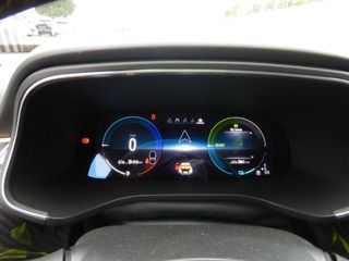 Renault Arkana ET. Engin. Fast Track full hybrid 145Cv