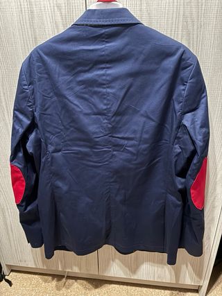 Chaqueta Spagnolo Talla 50 Azul con coderas rojas.
