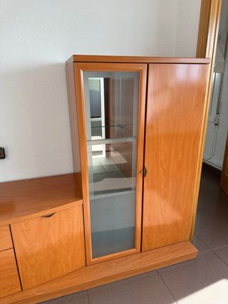 Mueble de madera para comedor