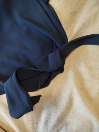 Camiseta Stradivarius azul oscuro