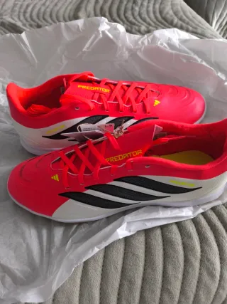 Zapatillas Adidas Predator Club Talla 43.5