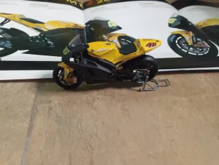 Moto Miniatura Coleccionismo 1/18 VR46