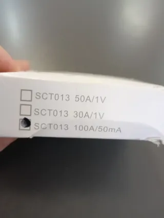 Transformador de corriente azul