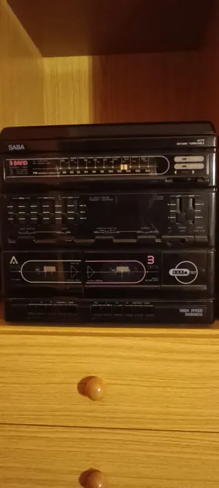 Equipo de música SABA vintage radio y cassette