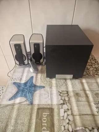 Altavoces Philips 2.1 Negro/Plata