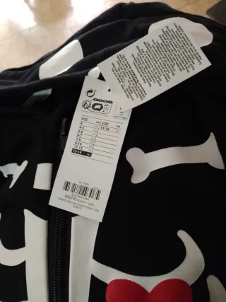 Mono esqueleto talla 15-16 años, espalda negra.