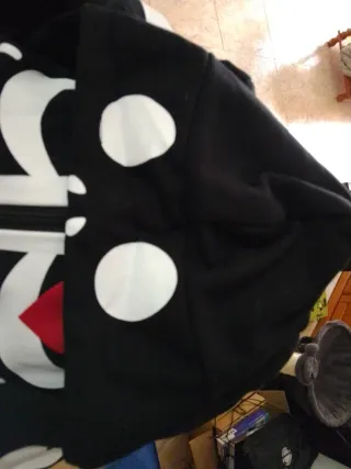 Mono esqueleto talla 15-16 años, espalda negra.