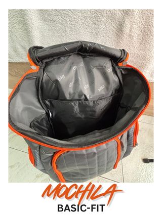 Mochila Basic-Fit Negra y Naranja