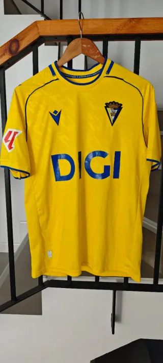 Camiseta Cadiz CF Macron Digi talla M