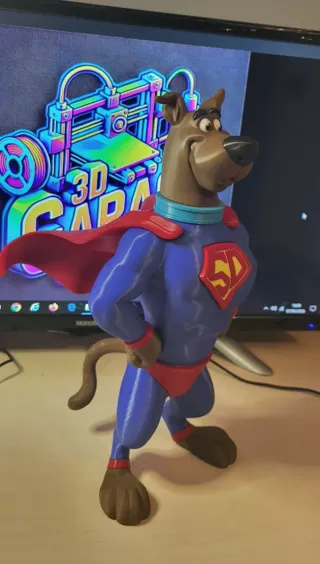 Statua Scooby Doo Supereroe 30cm - fan art