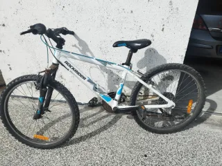 Bicicleta Rockrider 24 niño