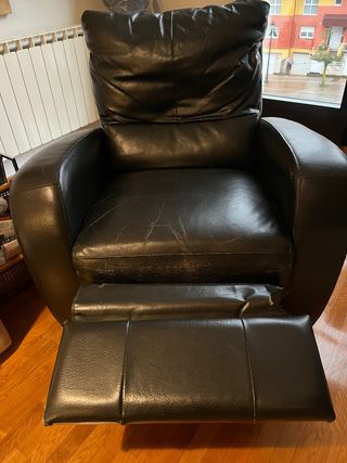 Poltrona relax in pelle nera. Fai la tua offerta