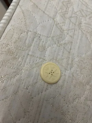 Somier con patas y colchón